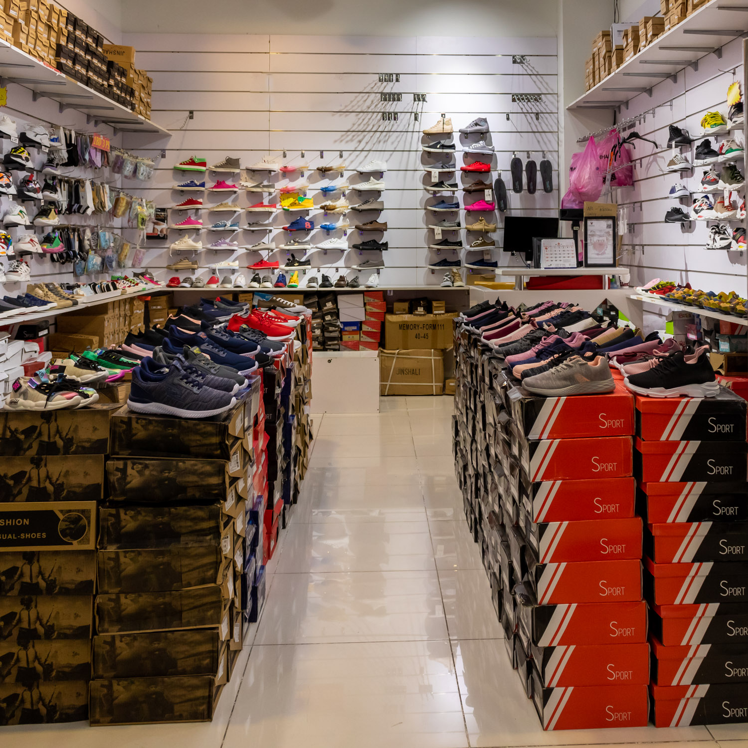 HI-FENG Trading W.L.L.